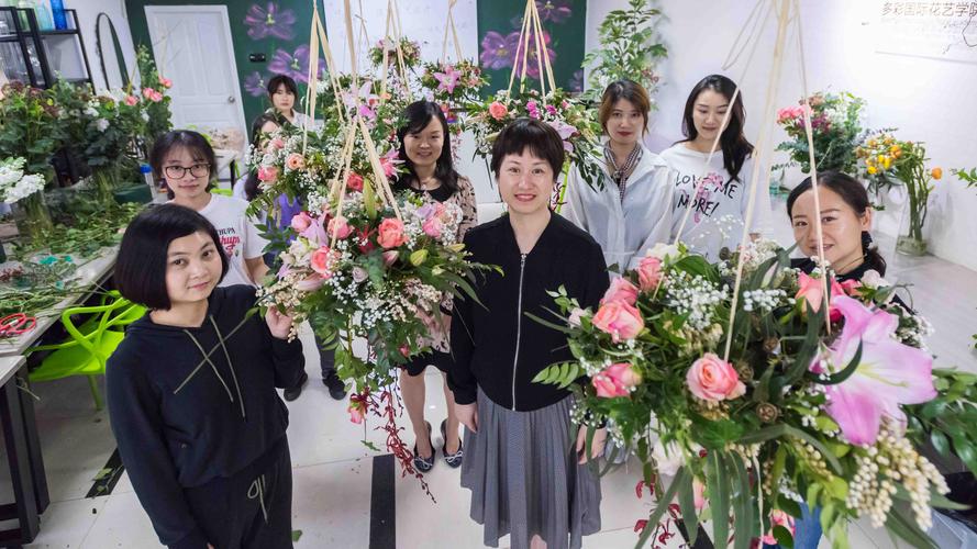 深圳多彩花艺如何? !